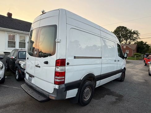 Used 2008 Dodge Sprinter 2500 image 2