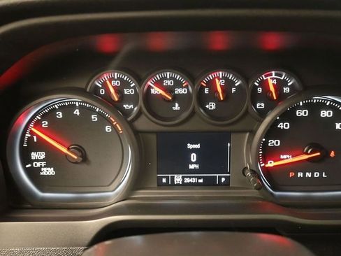 Used 2022 Chevrolet Silverado 1500 Custom Trail Boss image 9