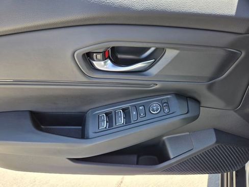 Used 2025 Honda Accord SE image 15