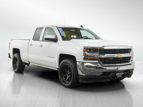Used 2019 Chevrolet Silverado 1500 LT AWD/4WD image 7