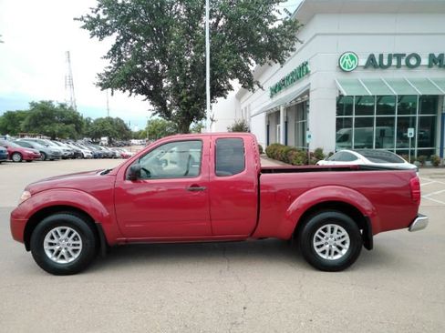 Used 2017 Nissan Frontier SV RWD image 11