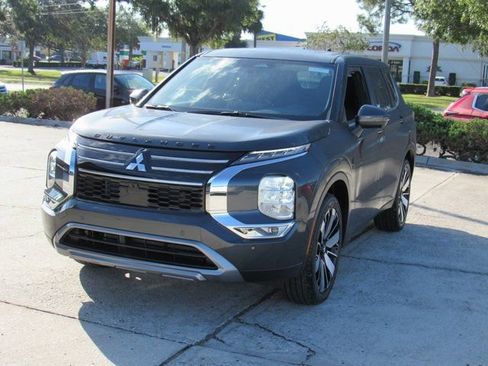 New 2025 Mitsubishi Outlander SE FWD image 6