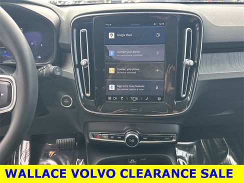 Used 2024 Volvo XC40 B5 Plus w/ Climate Package image 21