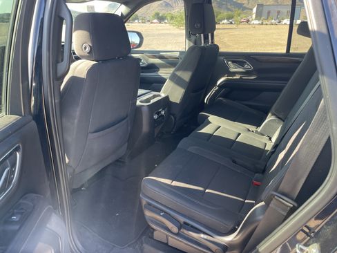 Used 2021 GMC Yukon SLE AWD/4WD image 10