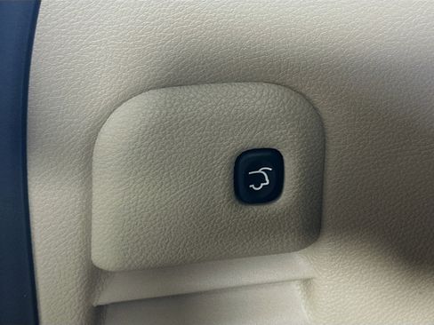 Used 2020 Jeep Grand Cherokee Limited w/ Premium Lighting Group image 31