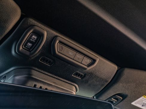 Used 2021 Jeep Wrangler Unlimited Rubicon image 46