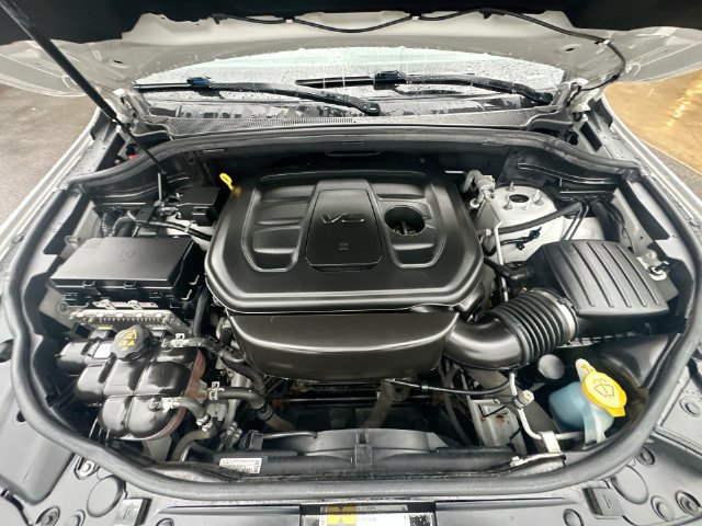 Used 2019 Jeep Grand Cherokee Altitude AWD/4WD image 29