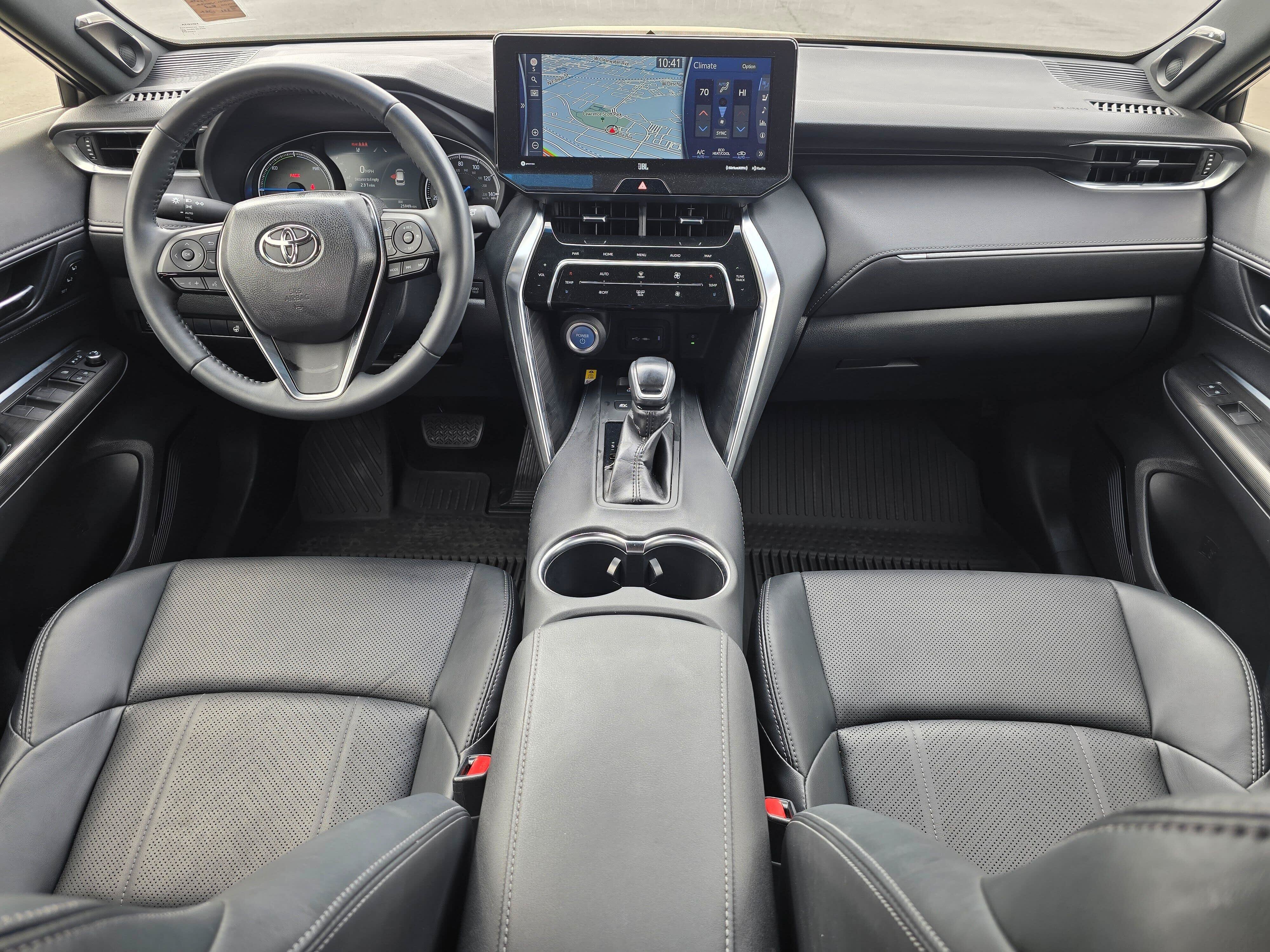 Certified 2021 Toyota Venza XLE w/ Softex Package AWD/4WD image 16