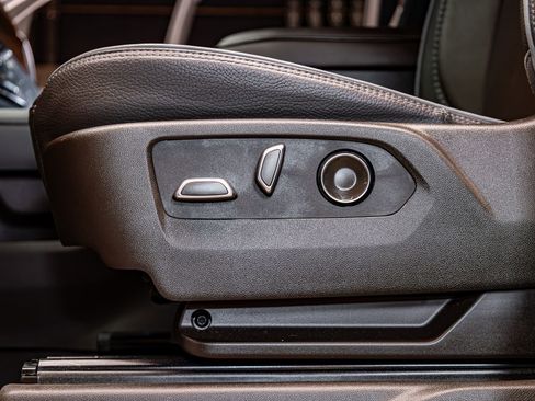 Used 2024 GMC Sierra 2500 Denali w/ Denali Reserve Package image 24