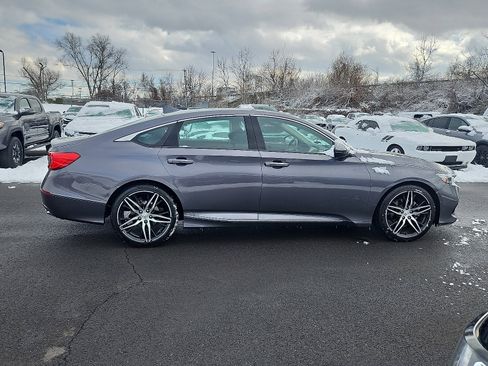 Used 2021 Honda Accord Touring image 7