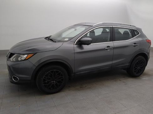 Used 2018 Nissan Rogue Sport SL w/ SL Premium Package image 2