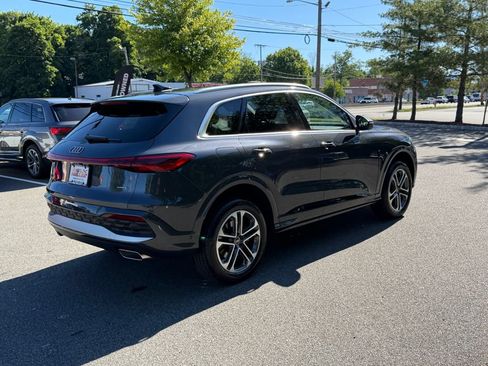 Used 2025 Audi Q5 Premium w/ Convenience Package AWD/4WD image 6