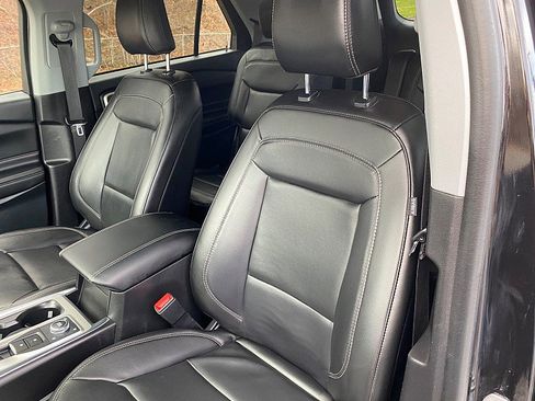 Certified 2023 Ford Explorer XLT w/ Equipment Group 202A image 24