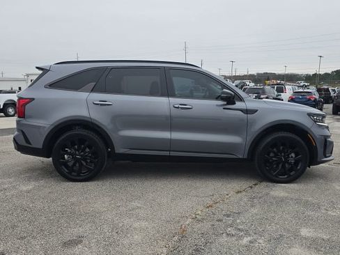 Used 2023 Kia Sorento SX image 6