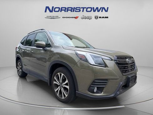 Used 2022 Subaru Forester Limited AWD/4WD image 2