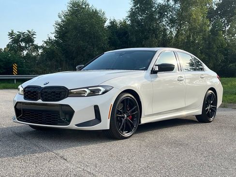 Used 2024 BMW M340i xDrive AWD/4WD image 3