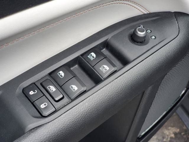 Used 2023 Jeep Compass Limited AWD/4WD image 20