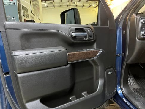Used 2023 GMC Sierra 3500 Denali w/ Denali Ultimate Package AWD/4WD image 22