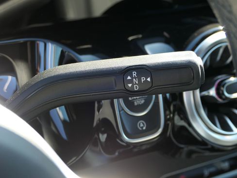 Used 2022 Mercedes-Benz GLA 250 image 17