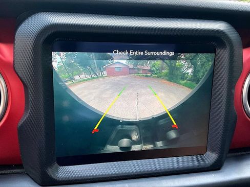 Used 2020 Jeep Wrangler Unlimited Rubicon AWD/4WD image 13
