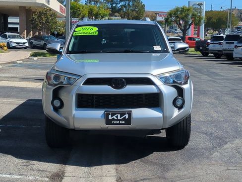 Used 2016 Toyota 4Runner SR5 Premium RWD image 2