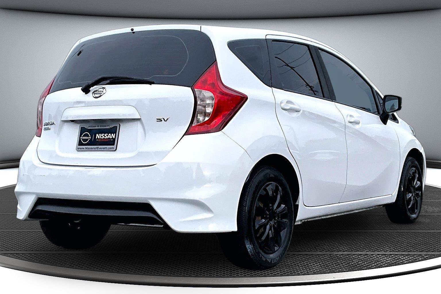 Used 2017 Nissan Versa Note SV FWD image 7