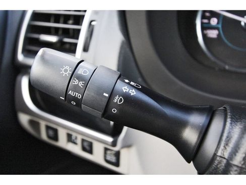 Used 2018 Subaru Forester 2.5i Limited image 17