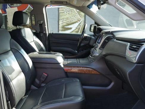 Used 2018 Chevrolet Tahoe Premier AWD/4WD image 9