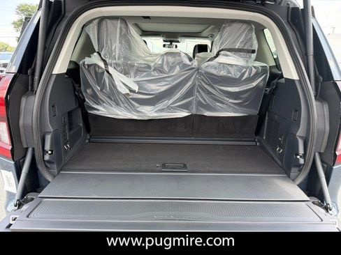 New 2027 Ford Expedition Active RWD image 18