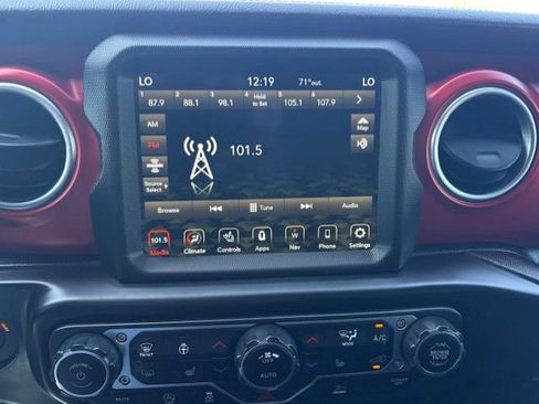 Used 2022 Jeep Gladiator Rubicon w/ LED Lighting Group image 18