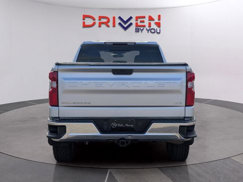 Used 2019 Chevrolet Silverado 1500 LTZ w/ LTZ Convenience Package image 4