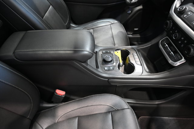 Used 2020 GMC Acadia SLT AWD/4WD image 21