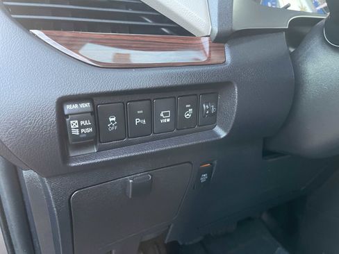 Used 2019 Toyota Sienna image 27
