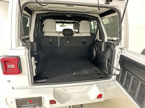 Used 2023 Jeep Wrangler Unlimited Sahara AWD/4WD image 26