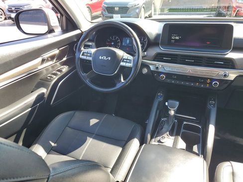 Used 2022 Kia Telluride EX w/ EX Premium Package image 13