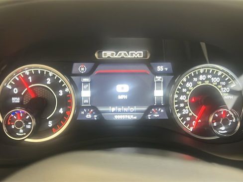 Used 2024 RAM 3500 Laramie image 12