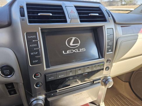 Used 2013 Lexus GX 460 w/ Comfort Plus Pkg image 19