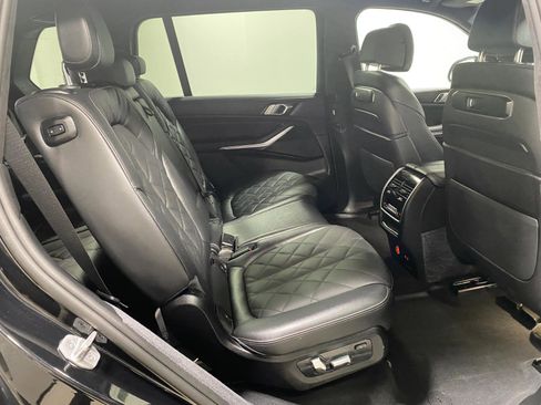 Certified 2025 BMW X7 xDrive40i w/ M Sport Package image 19