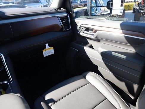 New 2026 GMC Sierra 2500 Denali w/ Technology Package image 21