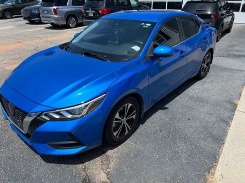 Used 2022 Nissan Sentra SV w/ All-Weather Package FWD image 2