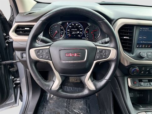 Used 2022 GMC Acadia Denali w/ Denali Ultimate Package image 11