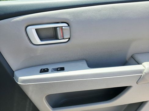 Used 2013 Honda Pilot Touring image 21