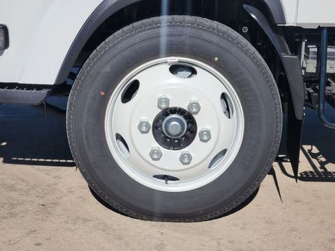 New 2024 Chevrolet Low Cab Forward 4500XD RWD image 15