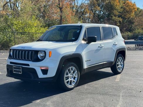 Used 2023 Jeep Renegade Latitude image 8