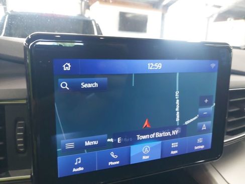 Used 2022 Ford Explorer XLT w/ Equipment Group 202A AWD/4WD image 7