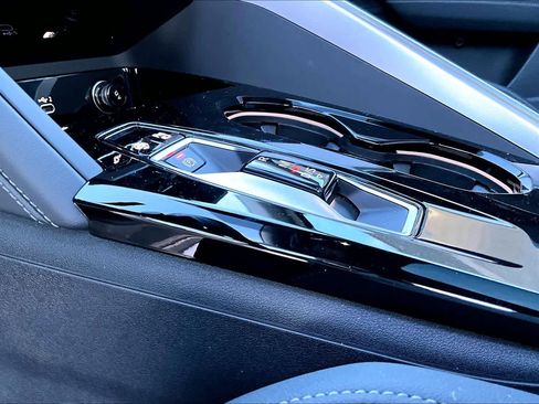 Used 2025 Audi Q5 Premium Plus w/ Premium Plus image 16