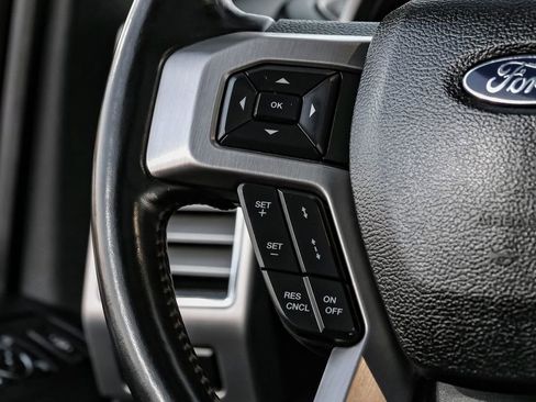 Used 2020 Ford F250 Platinum w/ FX4 Off-Road Package image 16