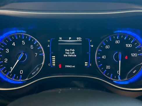 Used 2023 Chrysler Voyager LX FWD image 25