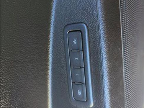 Used 2019 Chevrolet Tahoe LT image 27