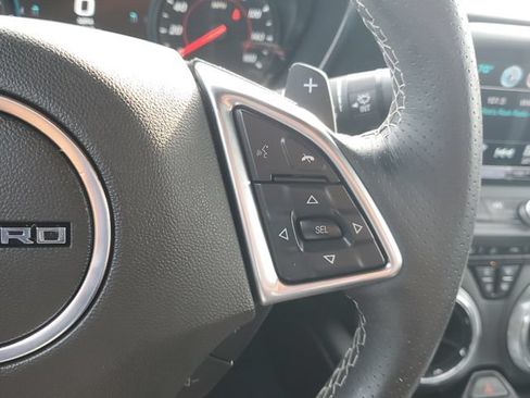 Certified 2017 Chevrolet Camaro LT RWD image 21